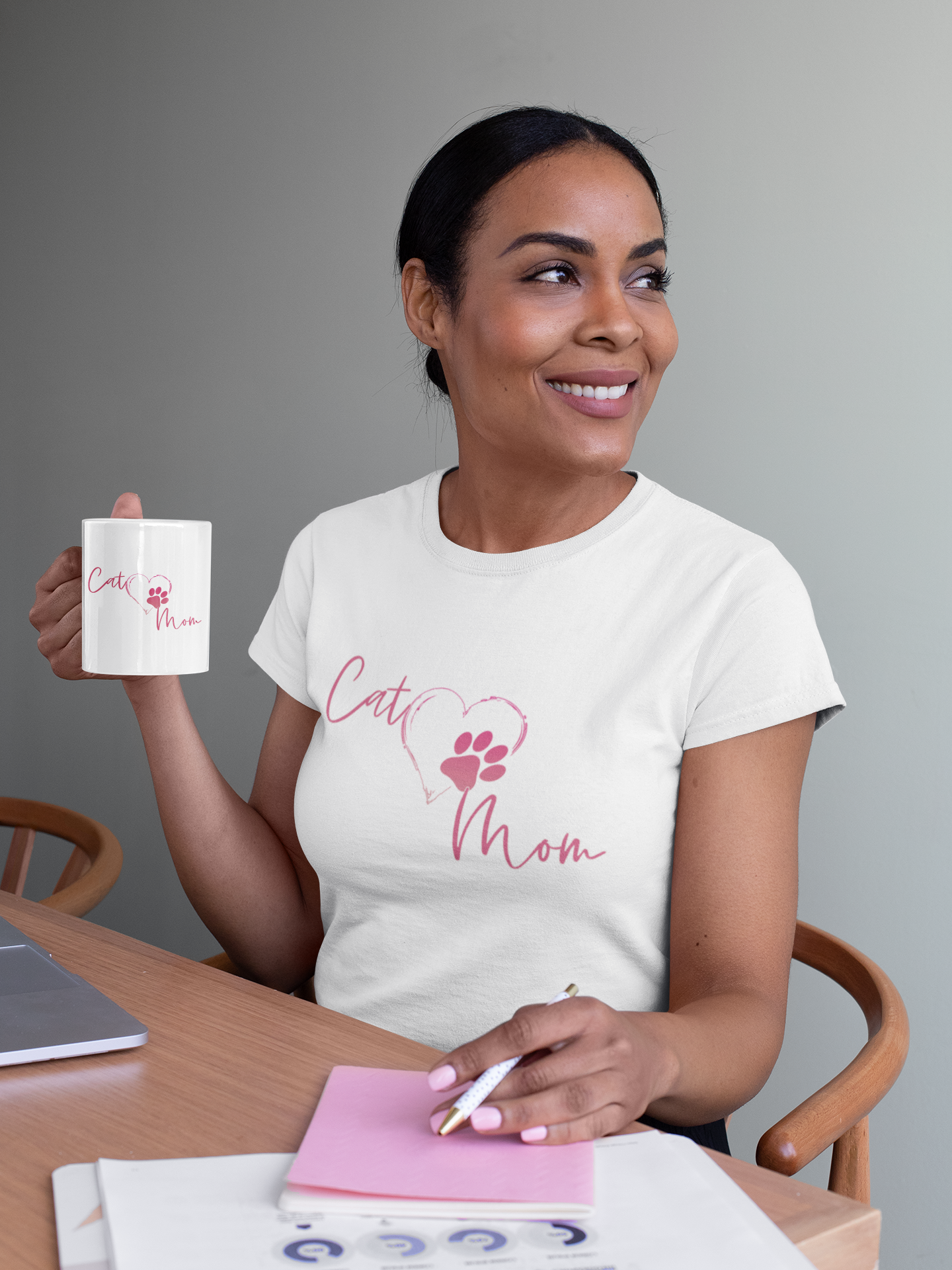 Women's Cat Mom T-shirt